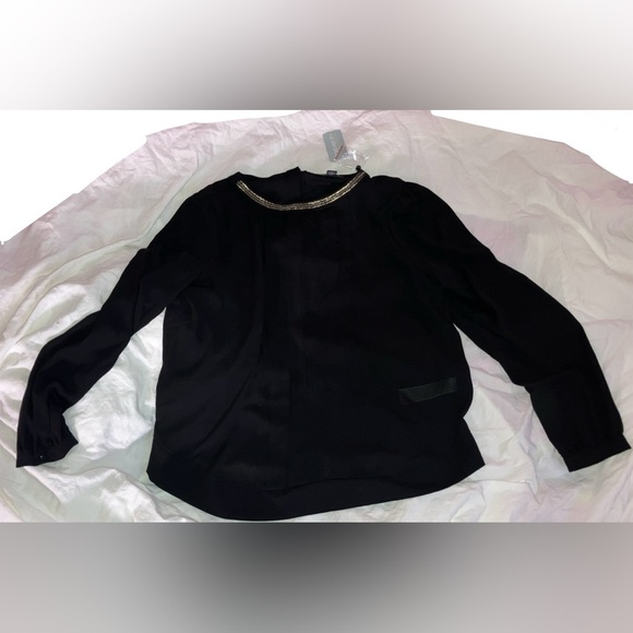 Forever 21 Plus Sizes - Forever 21+ Black long sleeve blouse - Picture 1 of 14